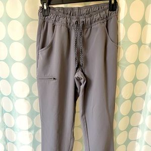 Jaanuu x small  women’s essential 5 pocket scrub jogger